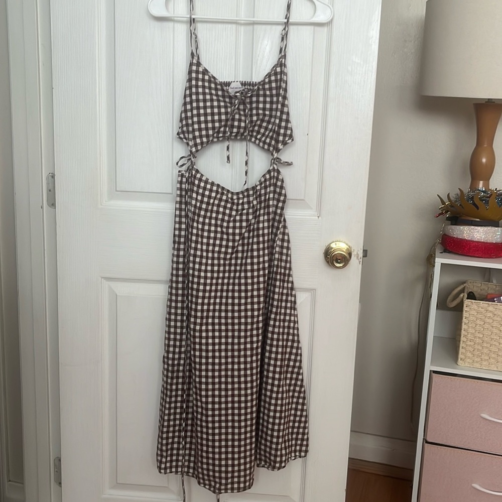 find me now Cut Out Gingham Dress